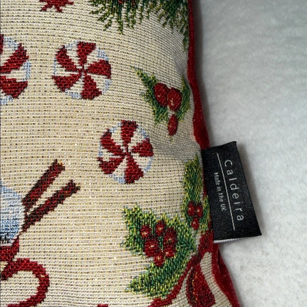Caldeira Crosstitch Christmas stitched pillows 🎅🏻🎅🏻